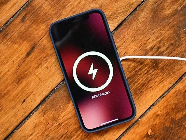 金安苹果手机维修分享iPhone 12可以随便充电吗 
